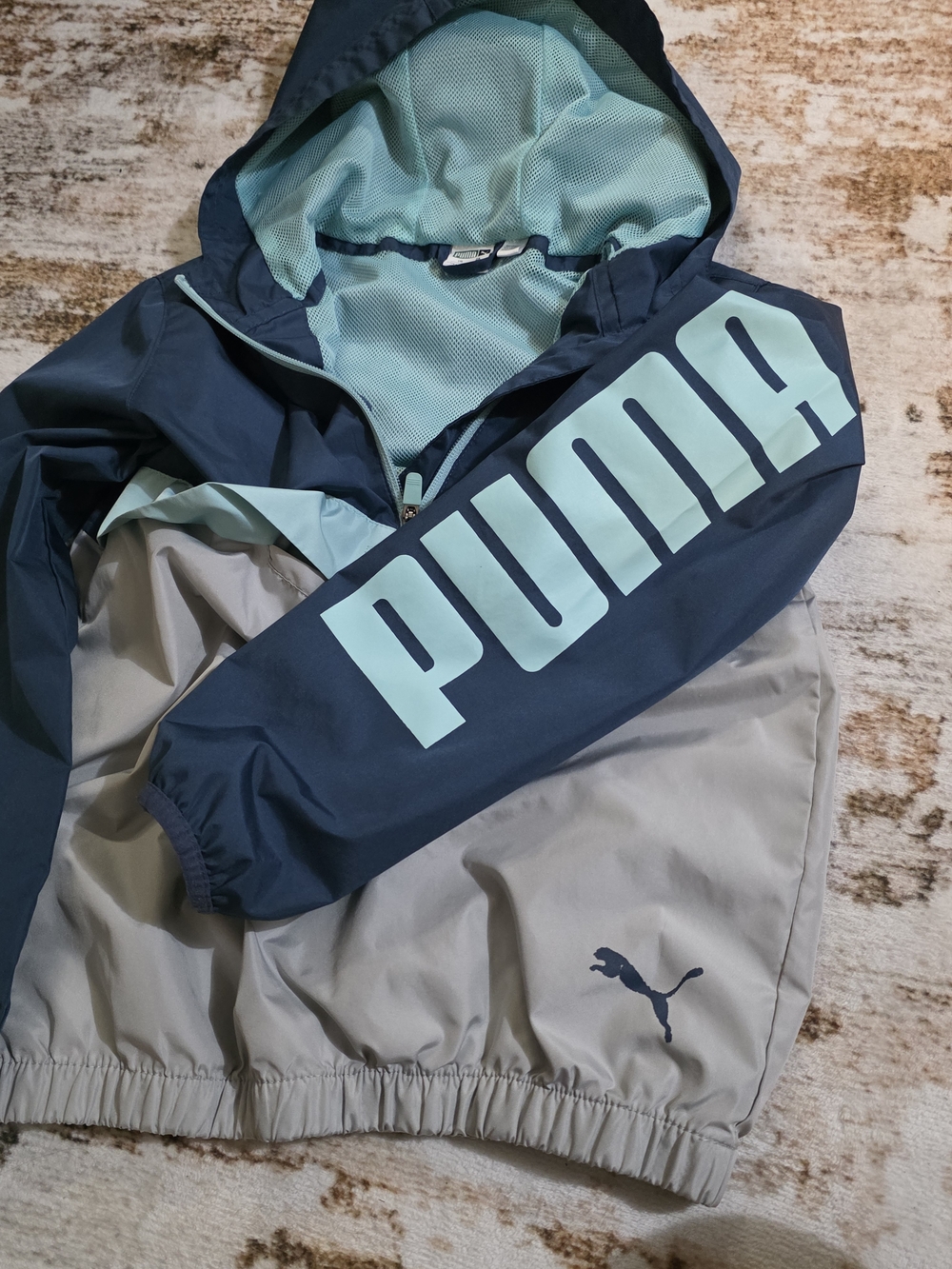 PUMA Colorblock Windbreaker Jacket in Navy, Mint & Light Gray